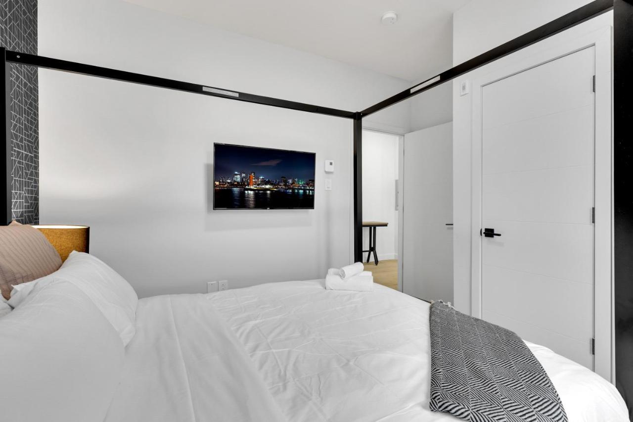 Deluxe Suites Downtown Montreal Ngoại thất bức ảnh